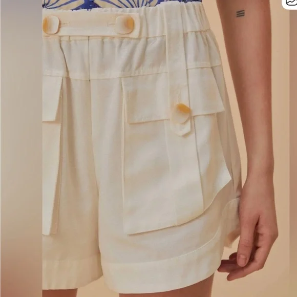 Farm Rio Off-White Cargo Pockets Shorts size 26 small - Picture 2 of 14
